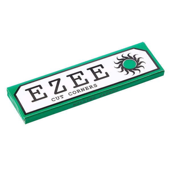Ezee Green Standard Cut Corner Rolling Papers booklet