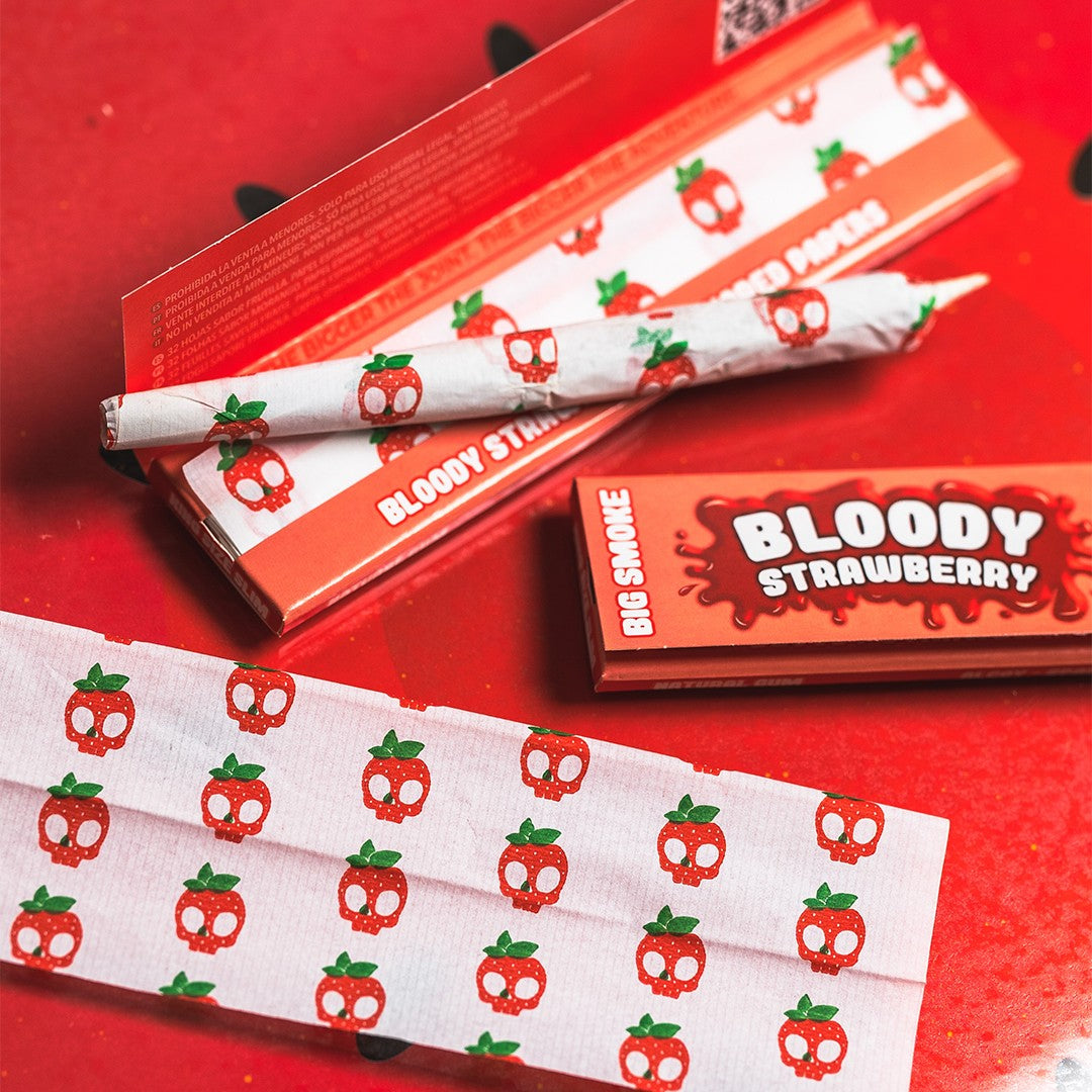 Lion Rolling Circus Bloody Strawberry King Size rolling papers